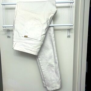 Jennifer Lopez, white skinny jeans, size 8